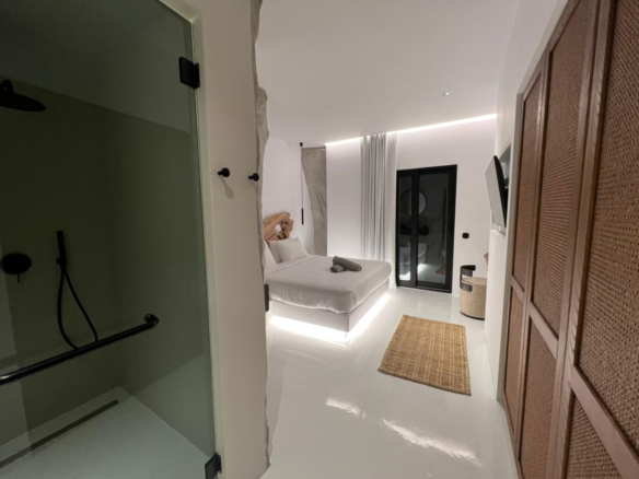 Mykonos Town Black Villa