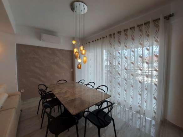 Maisonette 220 m2, Kalamaria