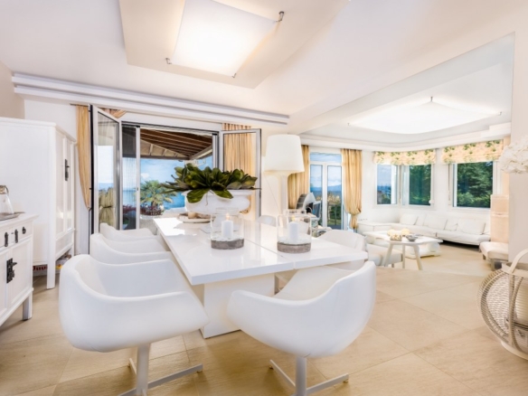Seafront Mansion in Chalkidiki