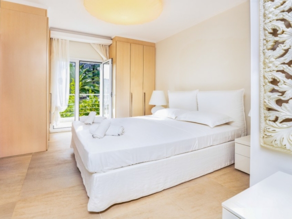 Seafront Mansion in Chalkidiki