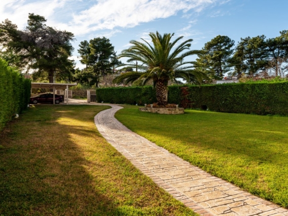 Seafront Mansion in Chalkidiki
